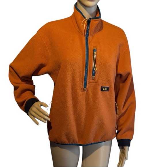REI Tops - REI Retro Half Zip Fleece Pullover